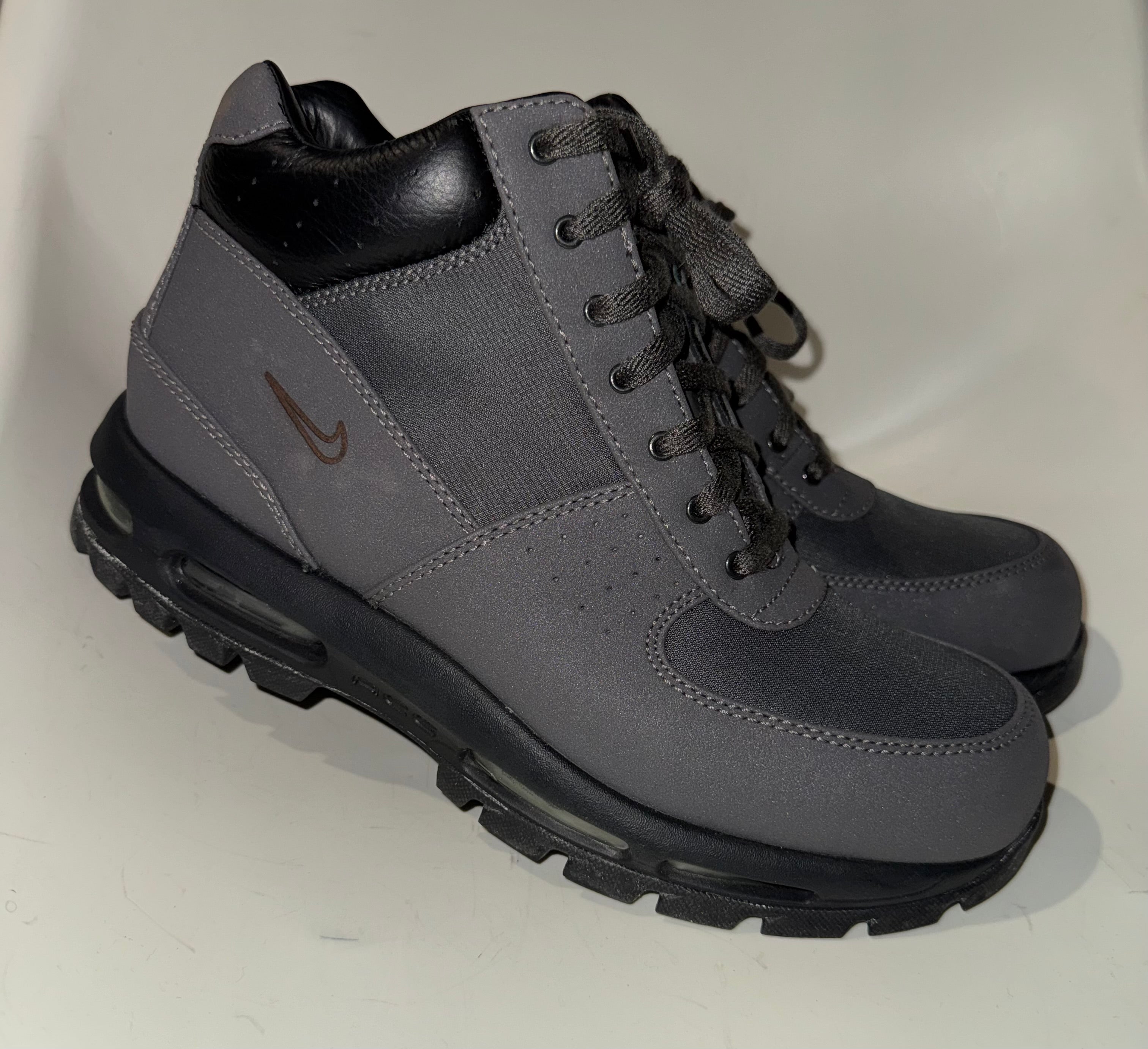 NIKE ACG GREY SIZE 12