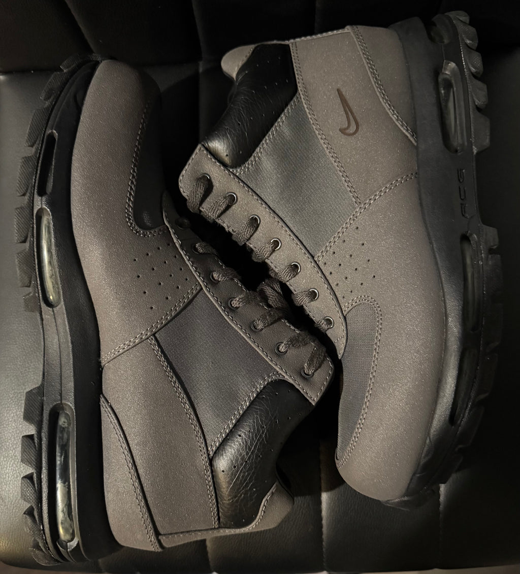 NIKE ACG GREY SIZE 12