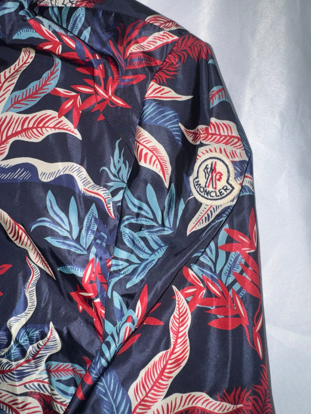 Moncler Maribeu hooded tropical print jacket size 3 photo 7901