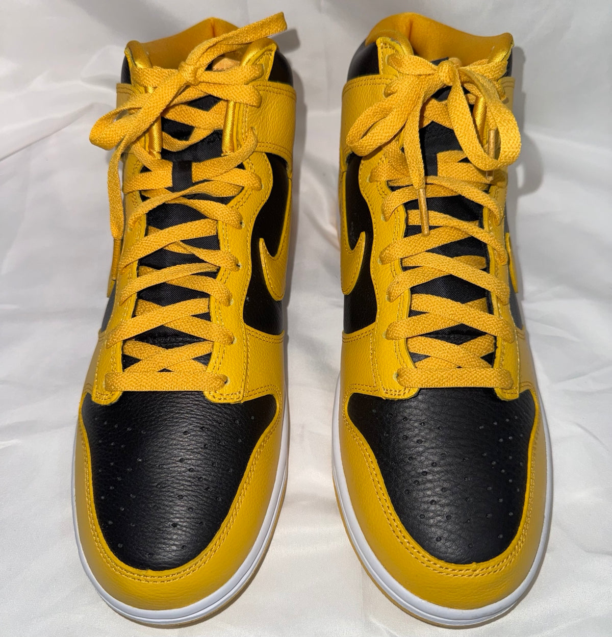 Nike Wu-Tang Dunk High black and yellow men's size 10 pair