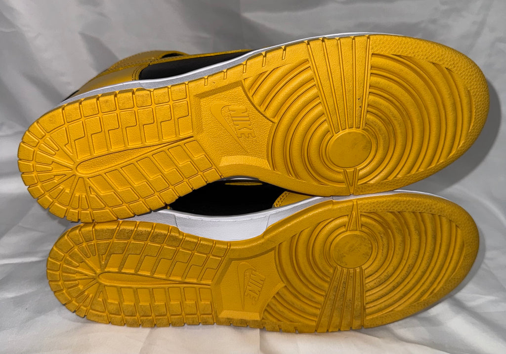 Nike Wu-Tang Dunk High front view